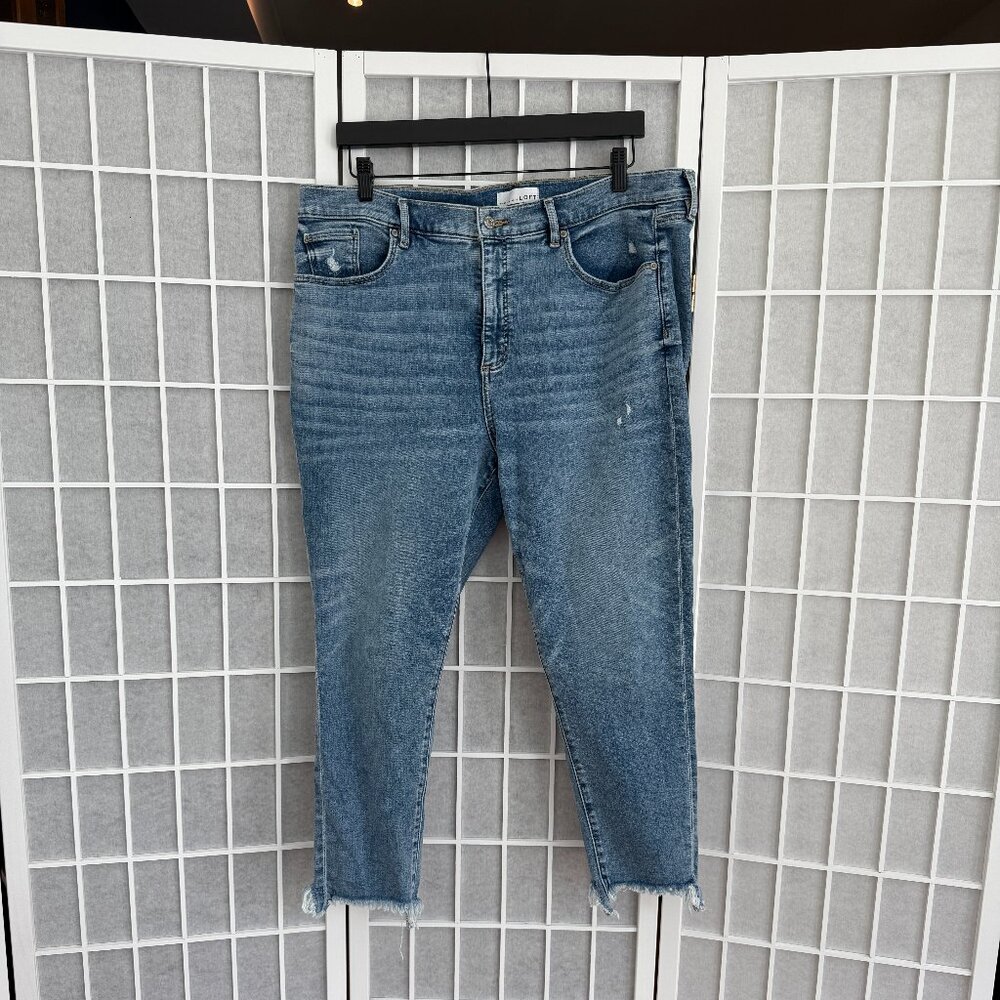 Loft Ankle Length Distressed Light Wash Stretch Jeans 34/18Petite